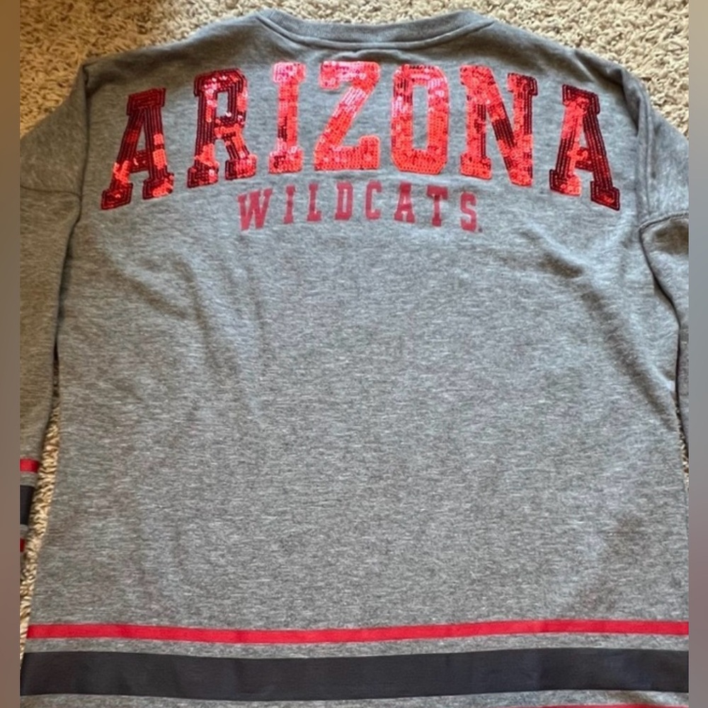 Vintage UofA wildcats lightweight sweatshirt sequin women’s